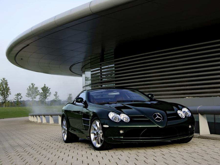  Mercedes-Benz SLR McLaren 2005 года  (фото 10 из 10)